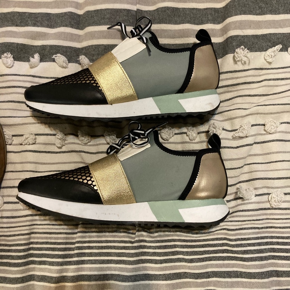 Steve Madden sneakers size 7.5